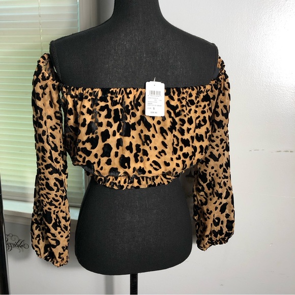 Windsor Animal Print Sexy Off the Shoulder Top New - Picture 5 of 8